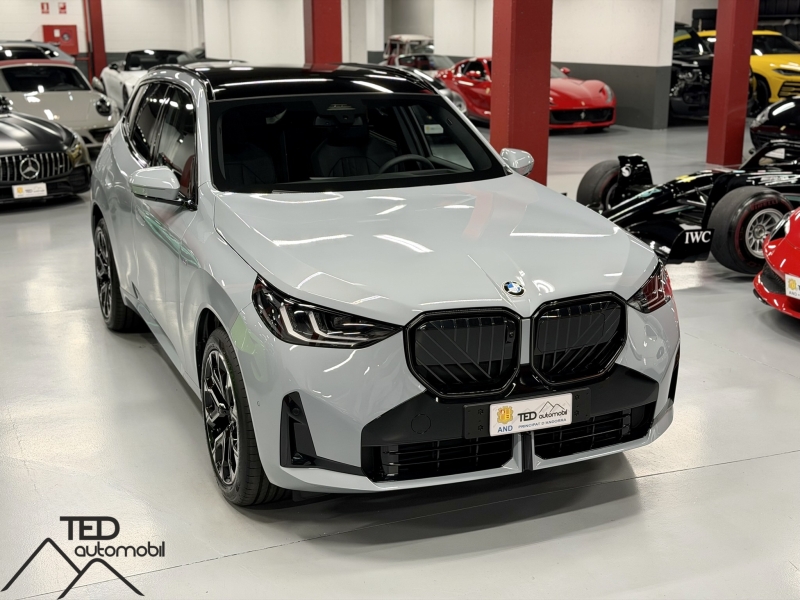 BMW X3 40d Pack M 303cv complete 0km