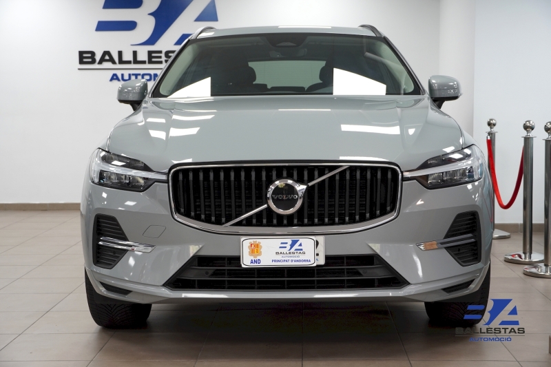 VOLVO XC60 B5 AWD 250 HP
