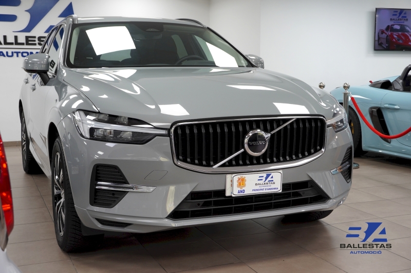 VOLVO XC60 B5 AWD 250 HP