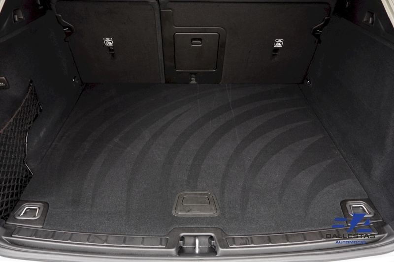 VOLVO XC60 B5 AWD 250 HP