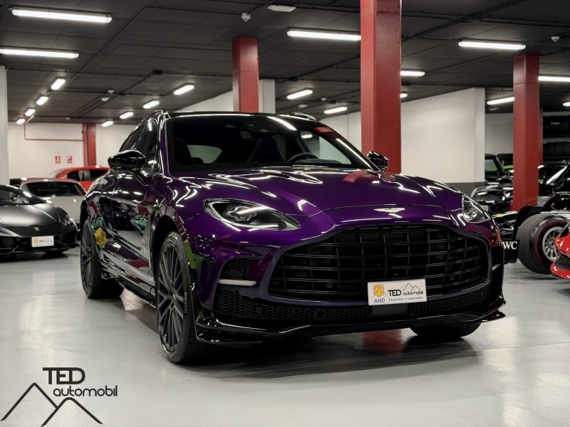 Aston Martin DBX 707