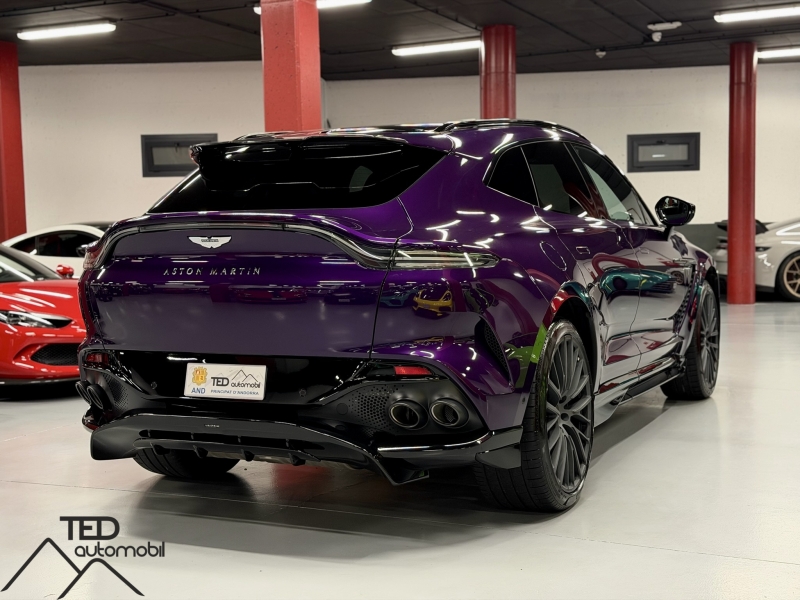 Aston Martin DBX 707
