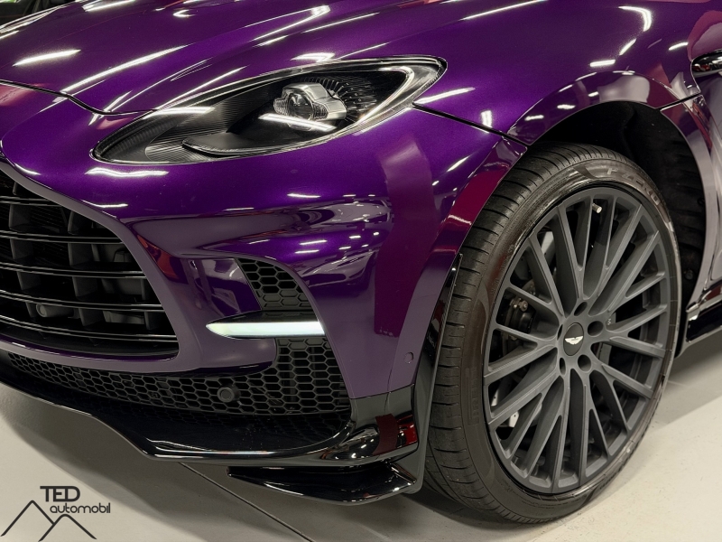 Aston Martin DBX 707