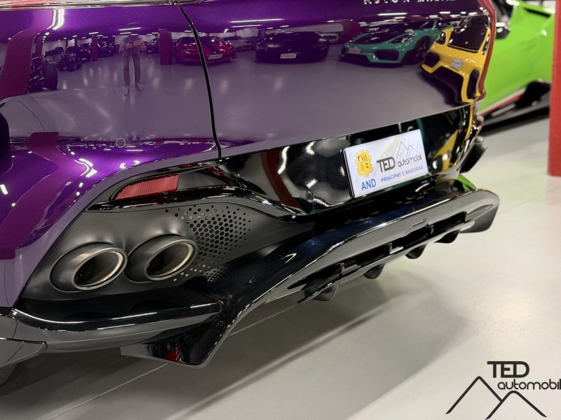 Aston Martin DBX 707