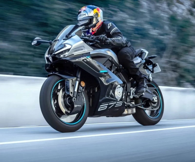 CFMOTO 675SR-R