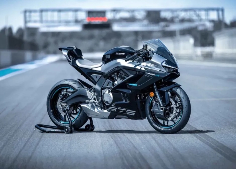 CFMOTO 675SR-R