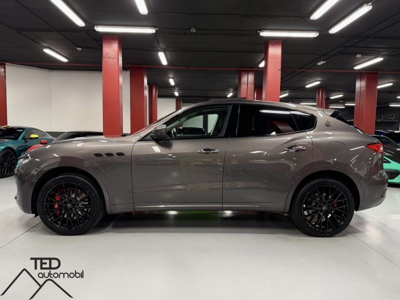Maserati Levante SQ4 430cv