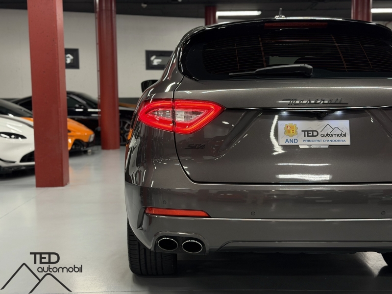 Maserati Levante SQ4 430cv