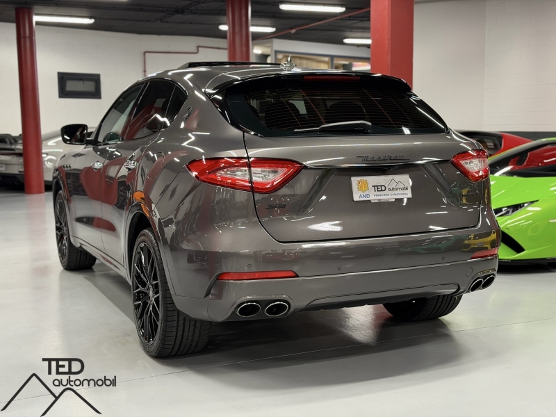 Maserati Levante SQ4 430cv