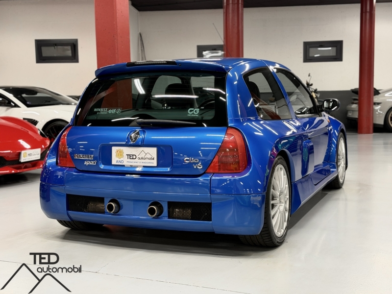 Refurbished Clio V6 Phase 1
