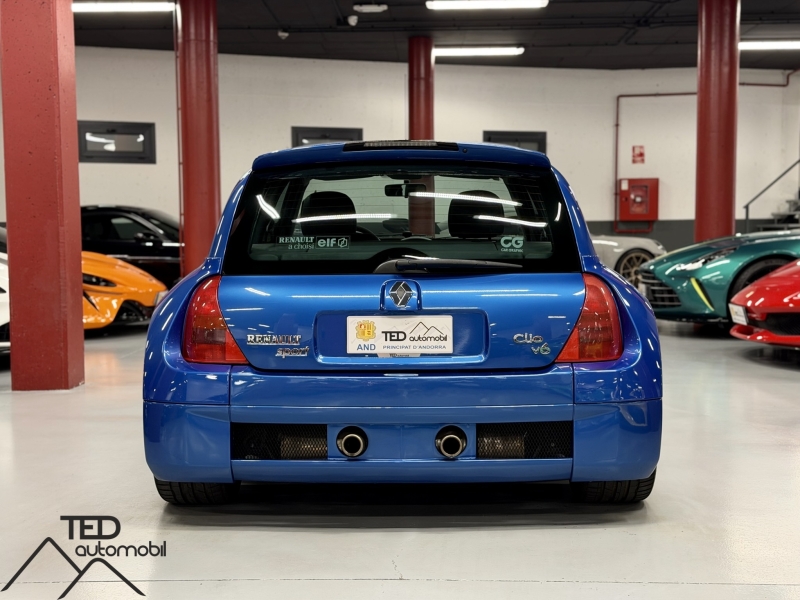 Refurbished Clio V6 Phase 1