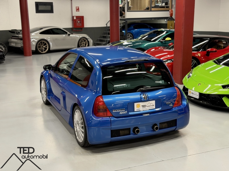 Refurbished Clio V6 Phase 1