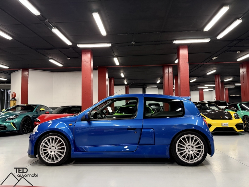 Refurbished Clio V6 Phase 1