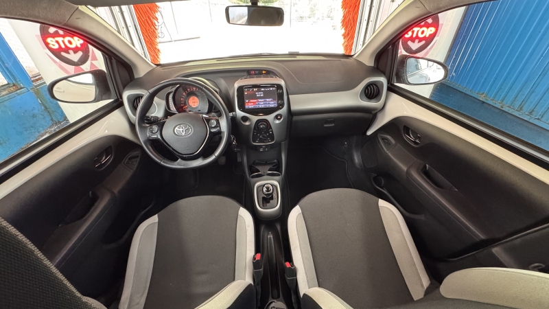 Toyota Aygo Automatic 2017 - 1.0 VVI-I