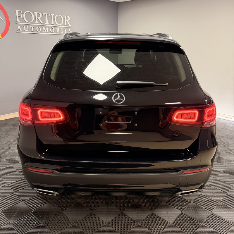 MERCEDES-BENZ GLC 300D