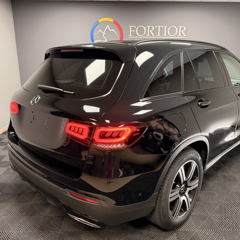 MERCEDES-BENZ GLC 300D