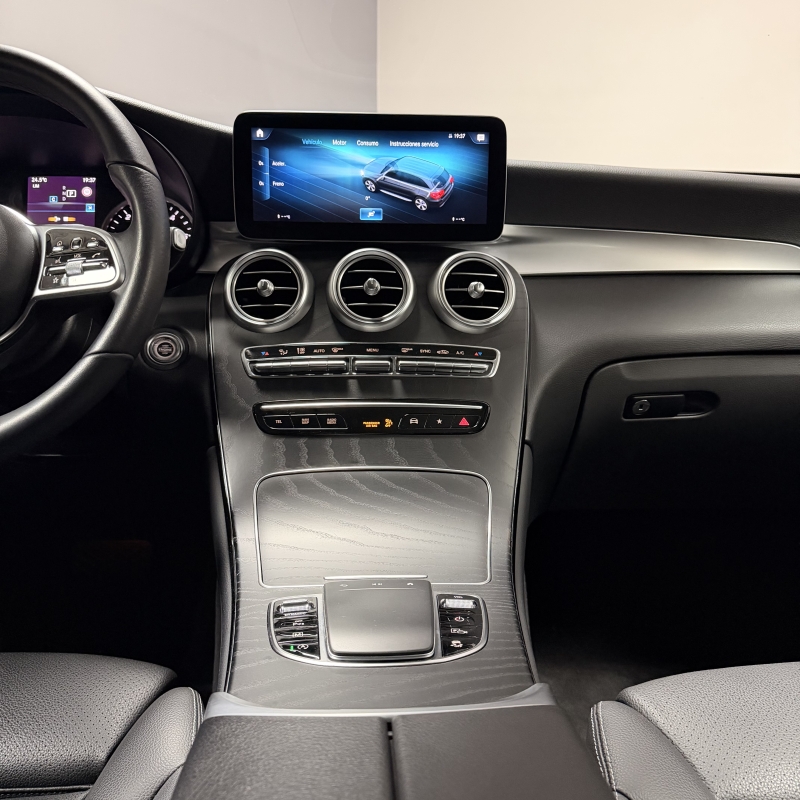 MERCEDES-BENZ GLC 300D