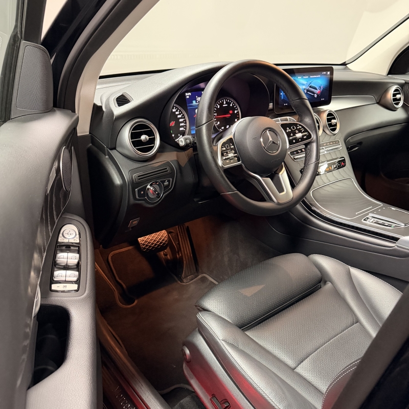 MERCEDES-BENZ GLC 300D