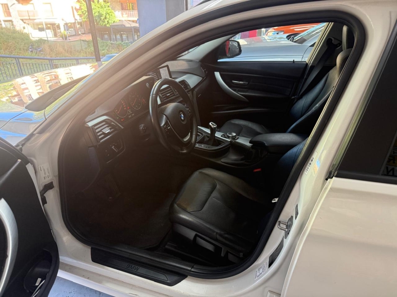 BMW 316 I 1598 PETROL