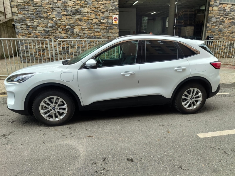 FORD KUGA 2021