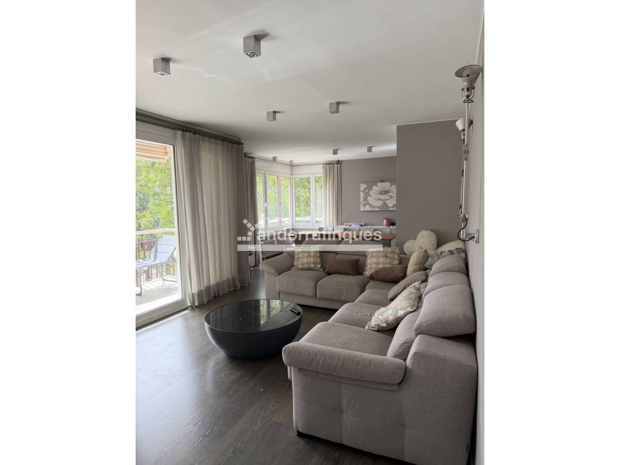 Light, spaciousness and exclusivity in one of the best areas of Barcelona