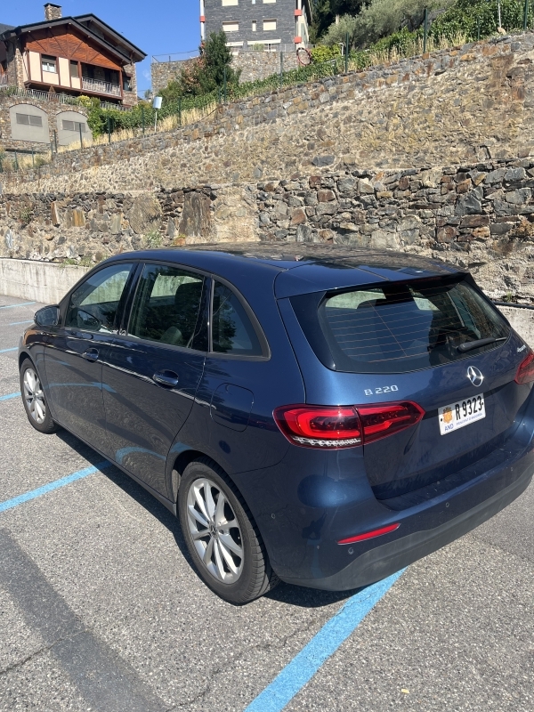Mercedes-Benz B 220 4MATIC petrol, year 2020