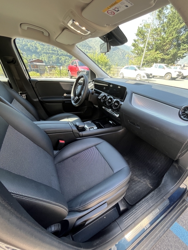 Mercedes-Benz B 220 4MATIC petrol, year 2020