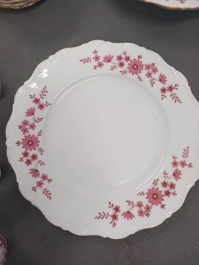 Vessel set of 57 pieces