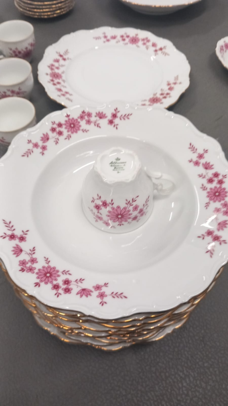 Vessel set of 57 pieces