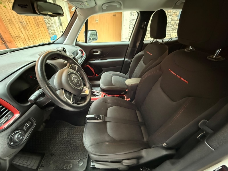 Jeep Renegade Trailhawk 4xe 240 CV AWD | Flawless