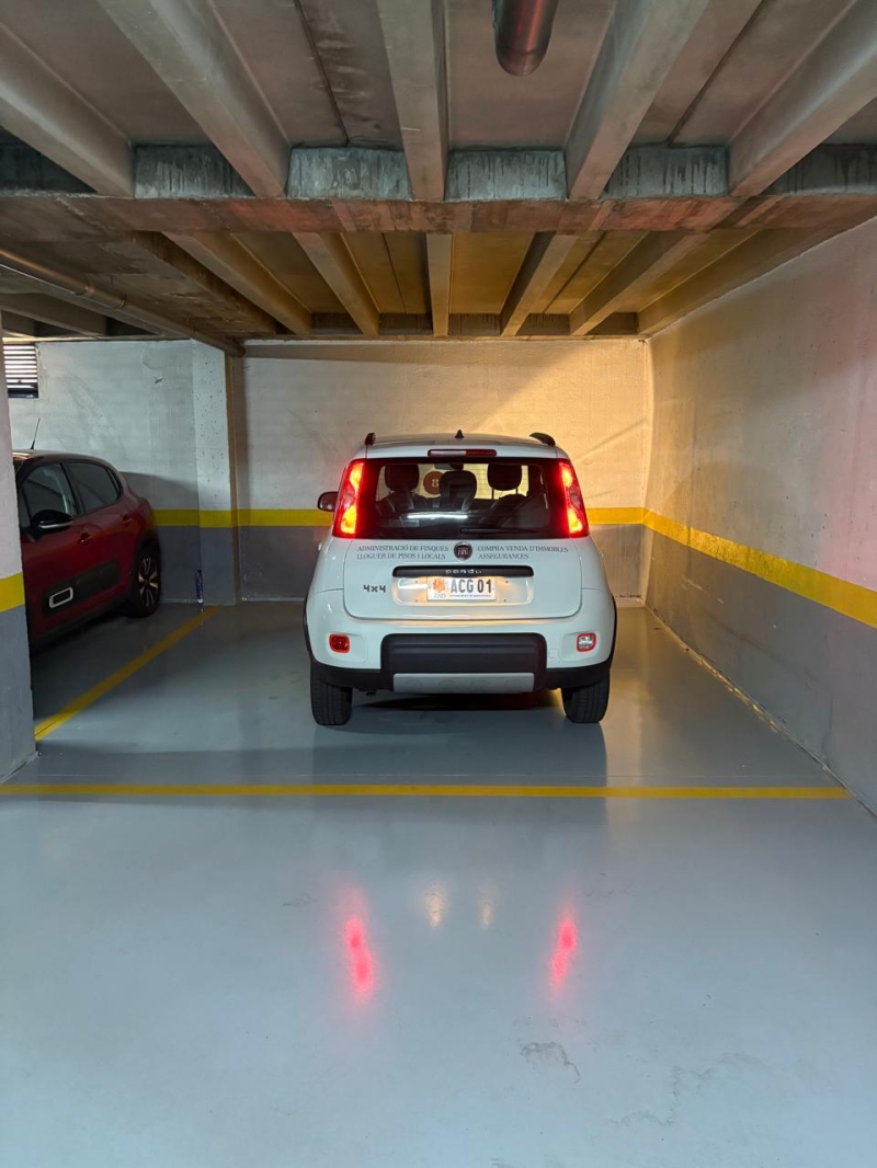 RENT A PARKING PLACE IN ENCAMP