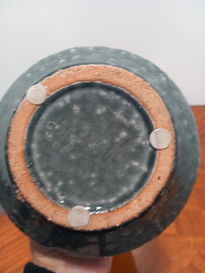 Cache-pot in terracotta – Asymmetrical lines & Gray bleuté