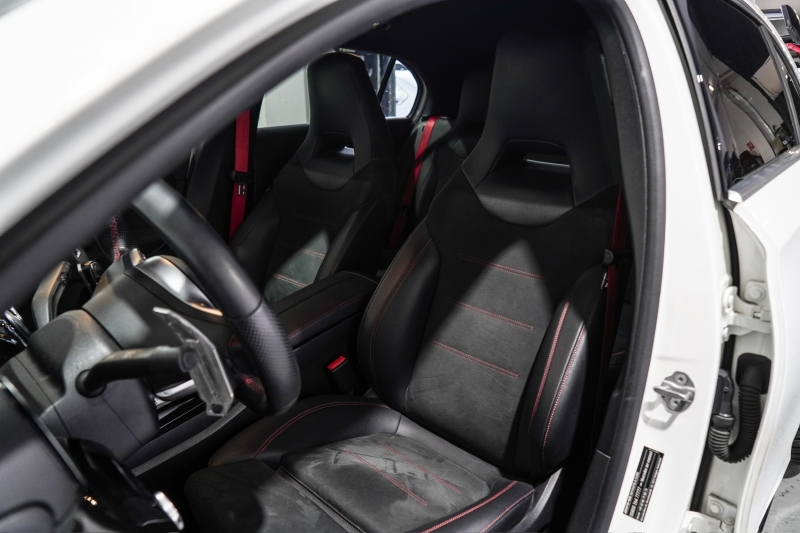 MERCEDES A35 AMG 4M