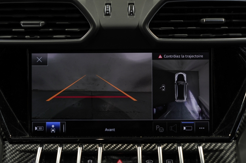 PERFORMING LAMBORGHINI URUS