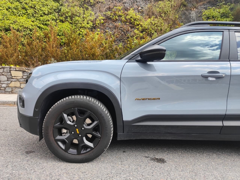 Jeep Avenger 4XE 