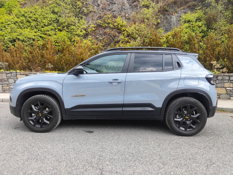 Jeep Avenger 4XE 