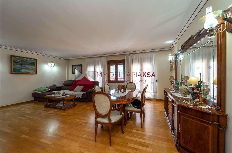 Duplex - Encamp