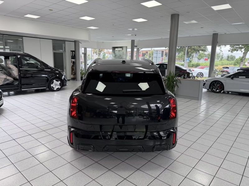 MINI COOPER COUNTRYMAN ALL4 JOHN COOPER WORKS