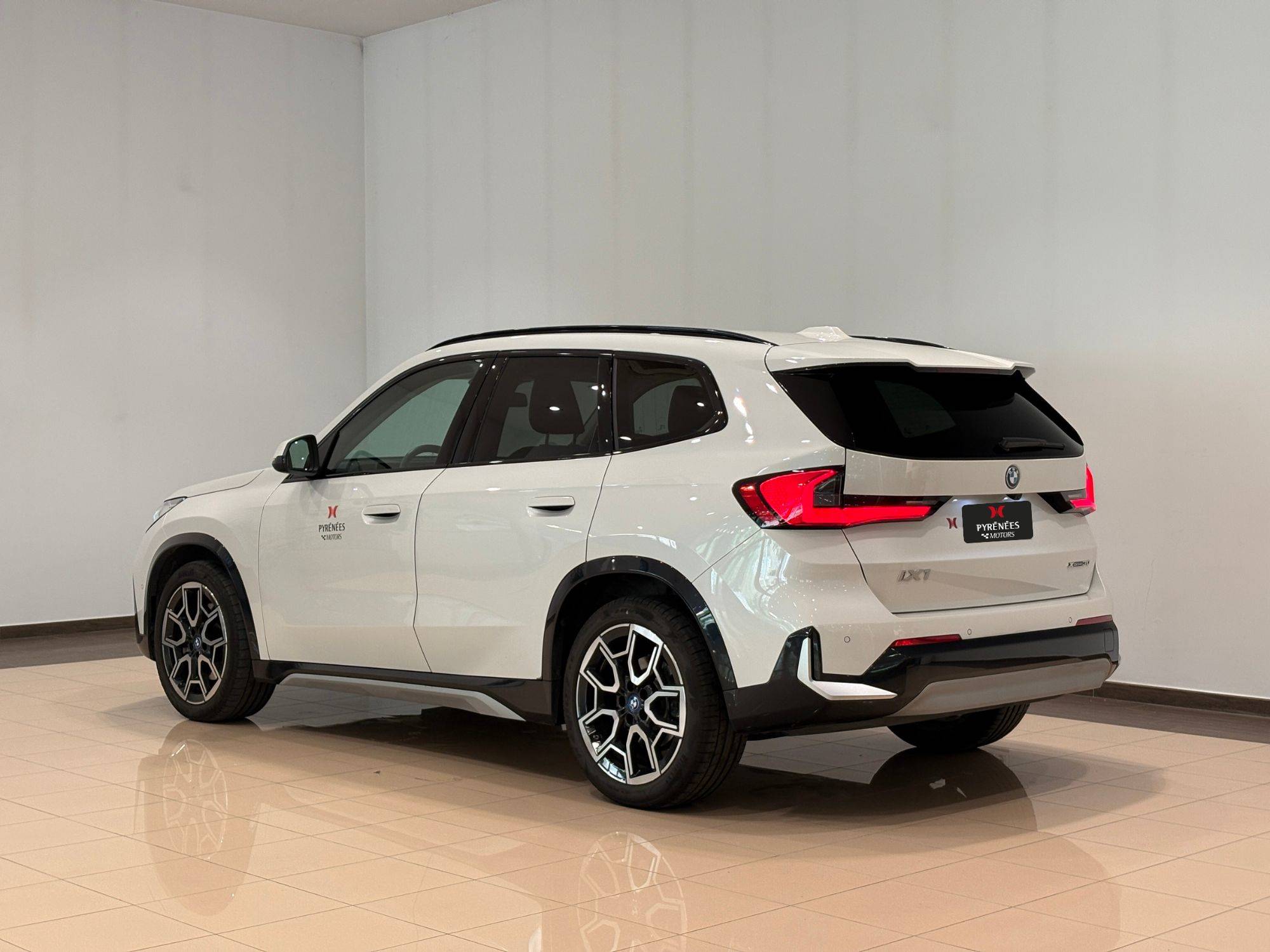 BMW iX1 xDrive30