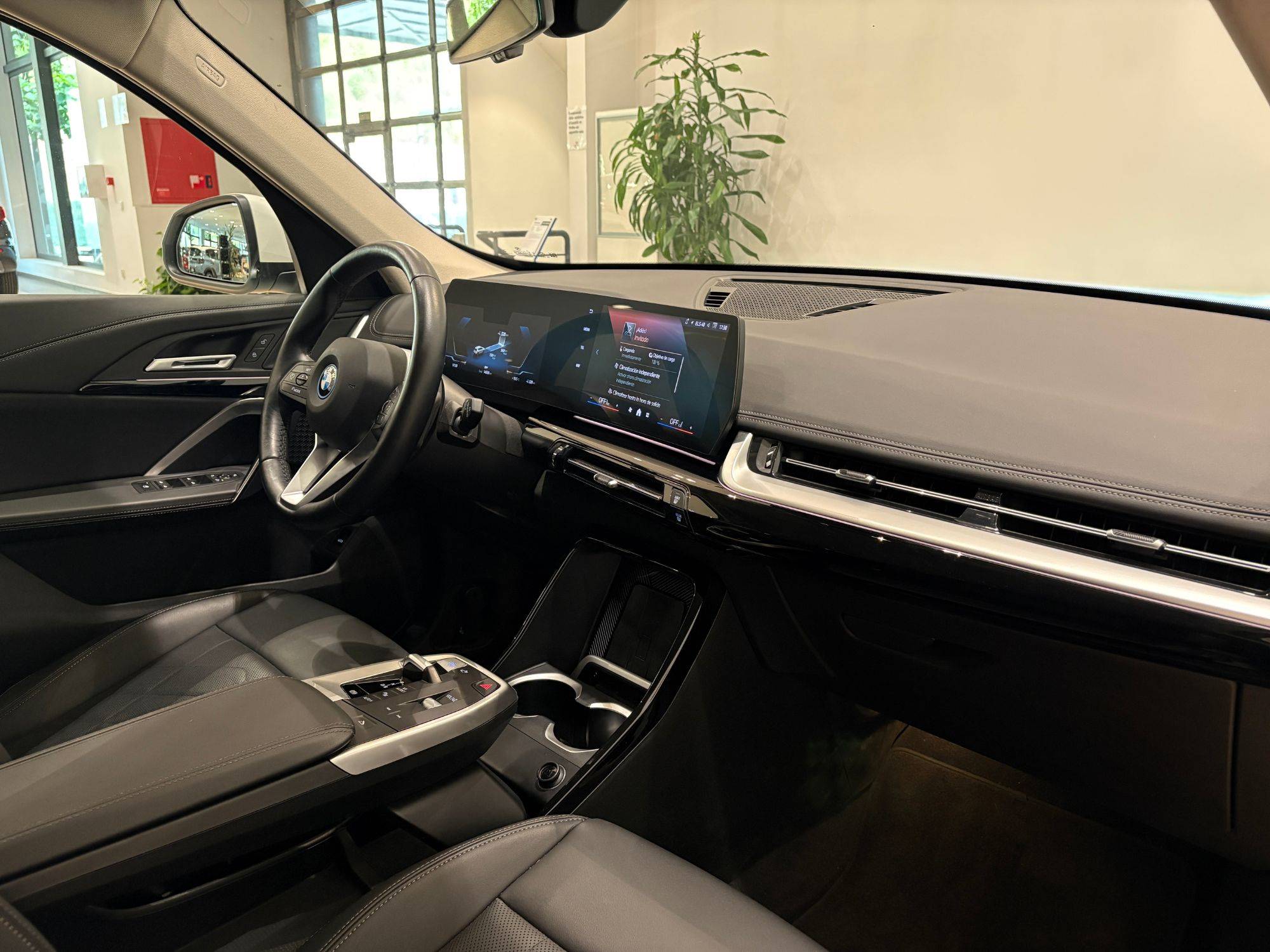BMW iX1 xDrive30