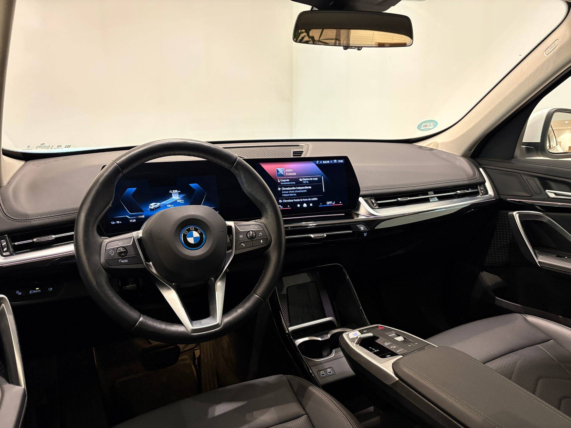 BMW iX1 xDrive30