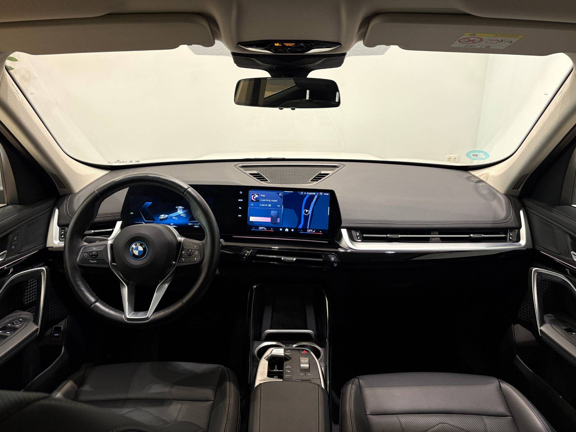BMW iX1 xDrive30