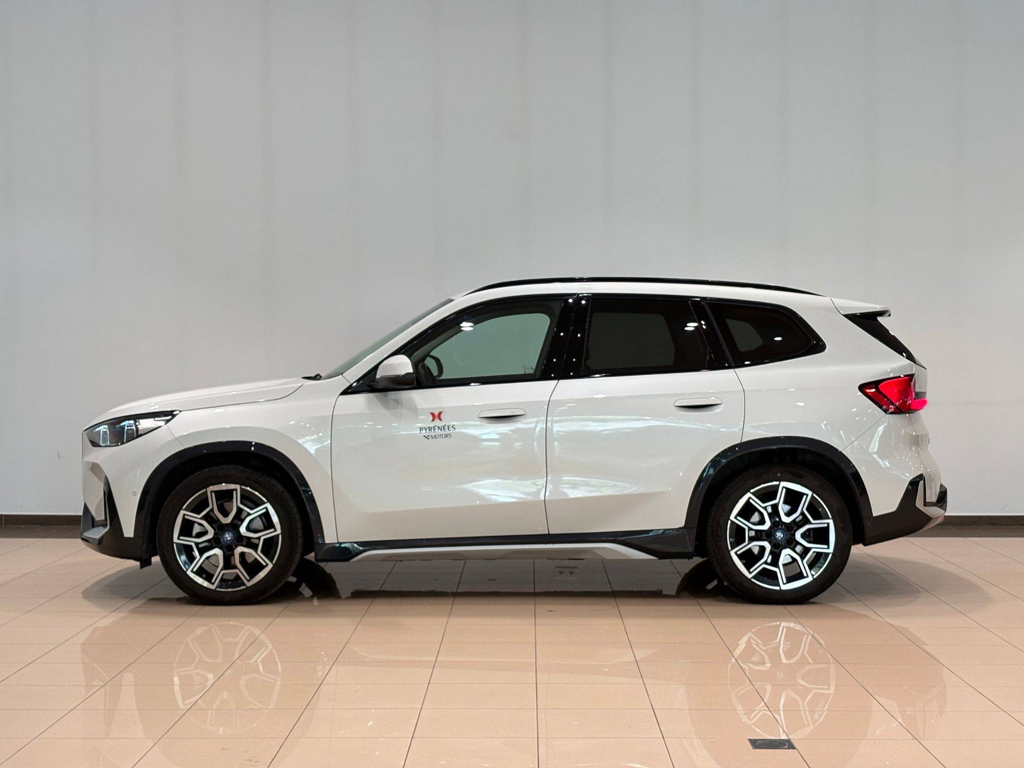 BMW iX1 xDrive30