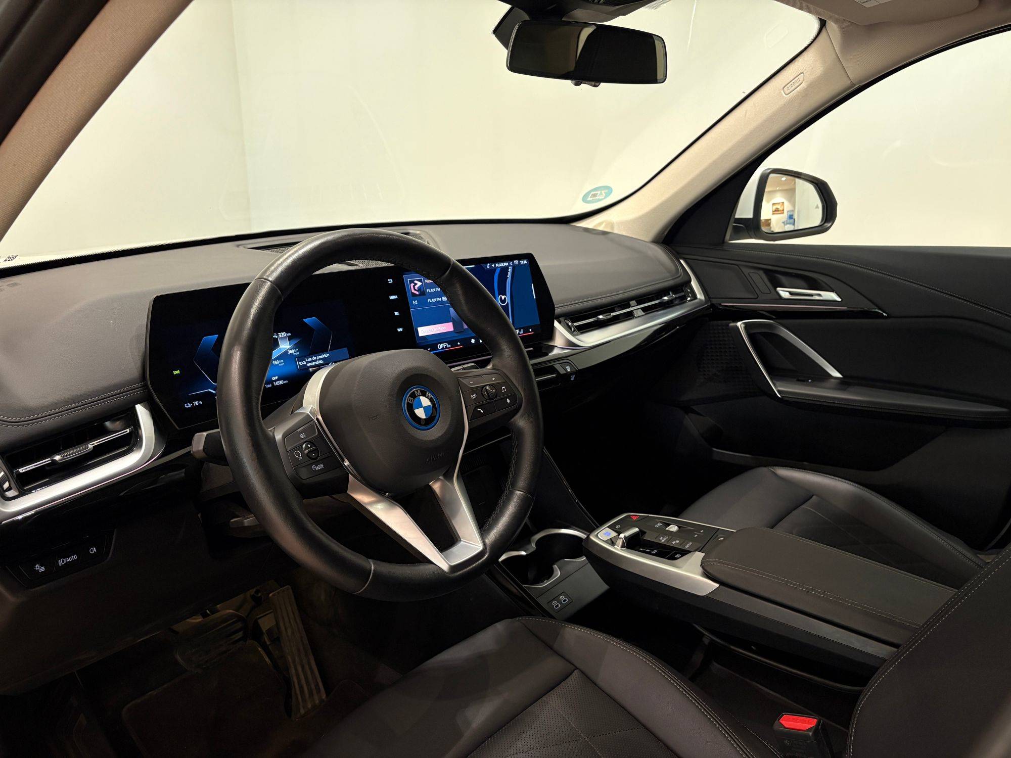 BMW iX1 xDrive30