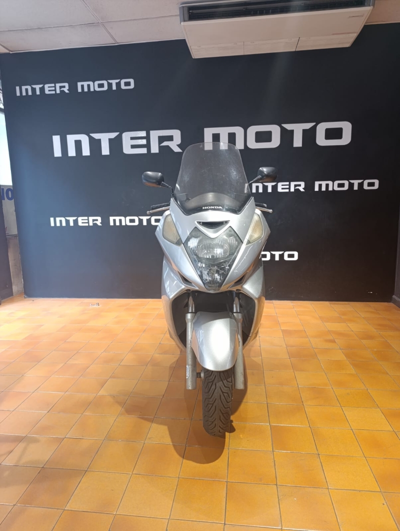 HONDA SILVER WING 600