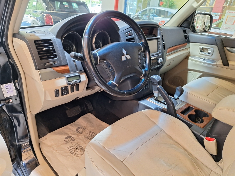 MITSUBISHI MONTERO 3.2 DID KAITEKI AUTO. 7 SEATS 170 HP