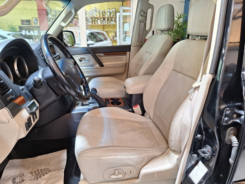 MITSUBISHI MONTERO 3.2 DID KAITEKI AUTO. 7 SEATS 170 HP