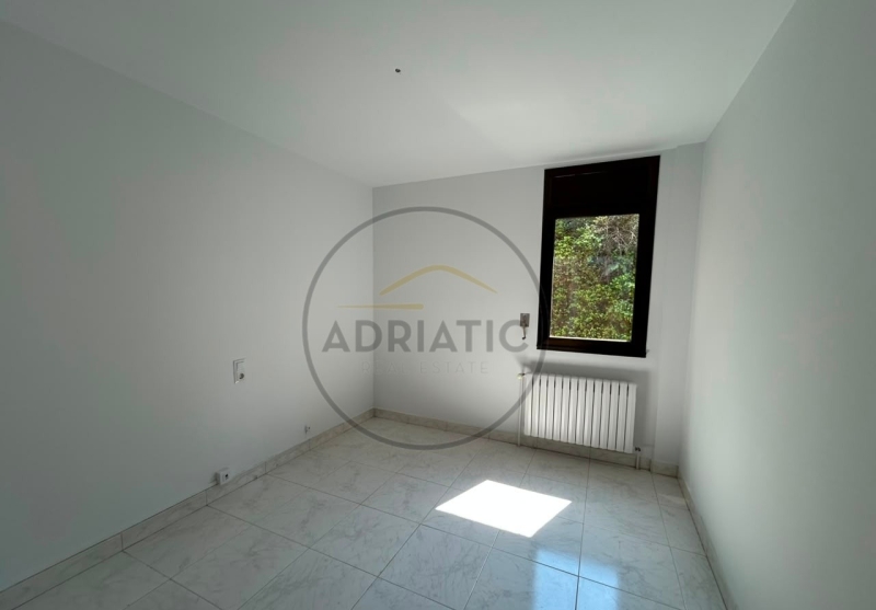 Amplitude, light and spectacular views in Sant Julià de Lòria