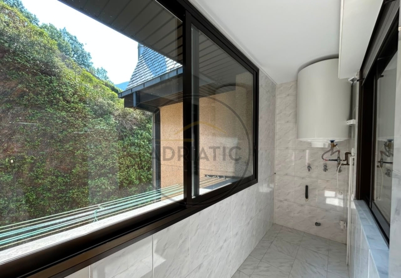 Amplitude, light and spectacular views in Sant Julià de Lòria