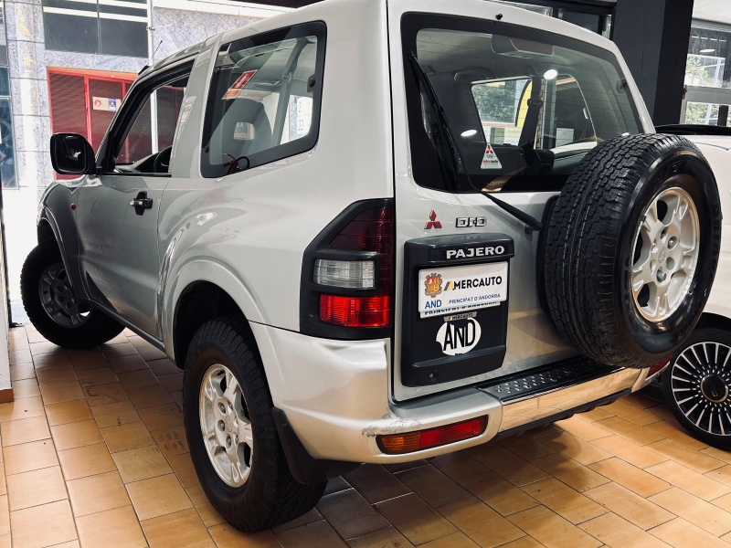 MITSUBISHI PAJERO TURBO D